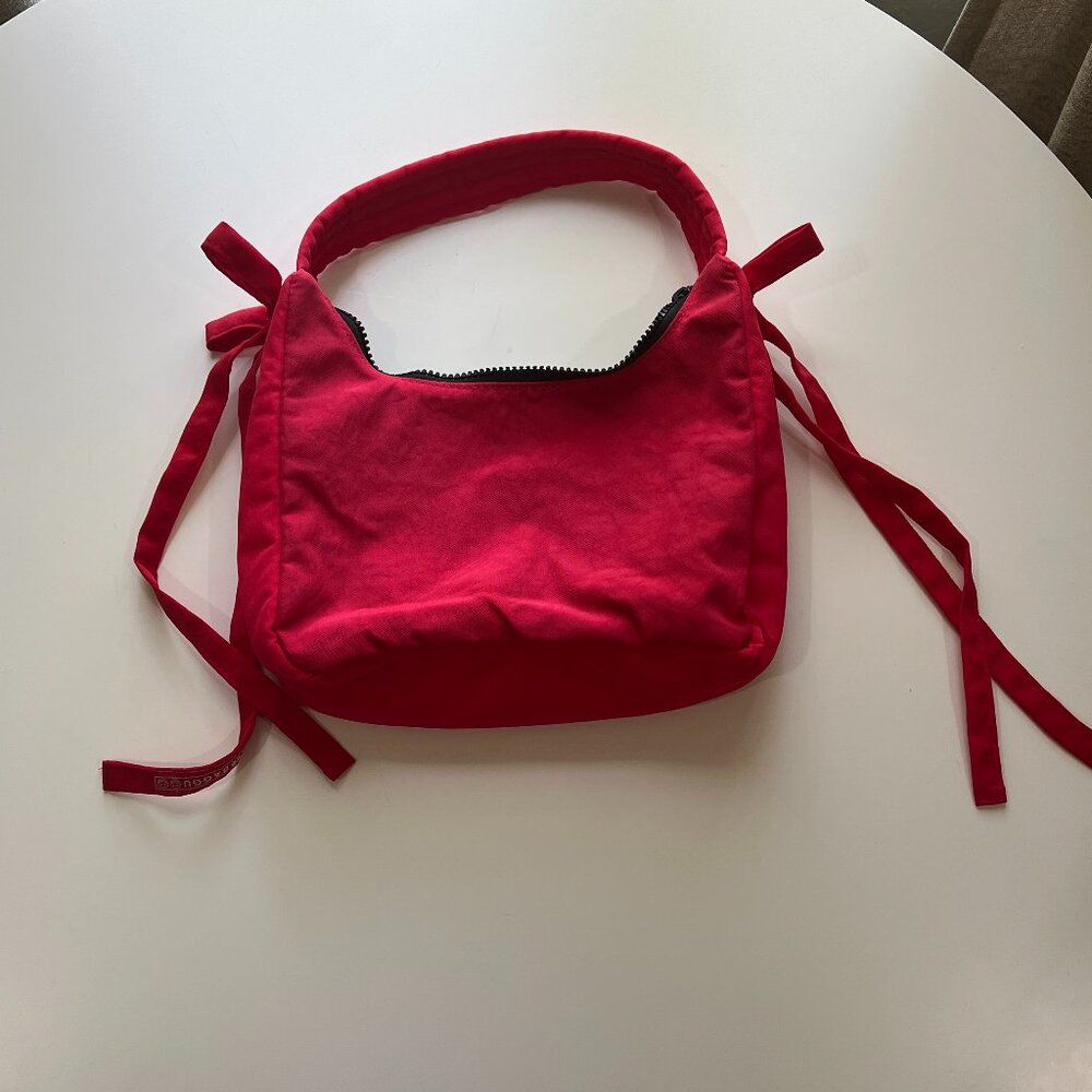 Baggu x Sandy Liang NWOT Mini Bow Bag in Candy Apple - Picture 2 of 5